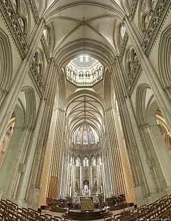 Bóveda de crucería gótica de la Catedral de Coutances, Francia